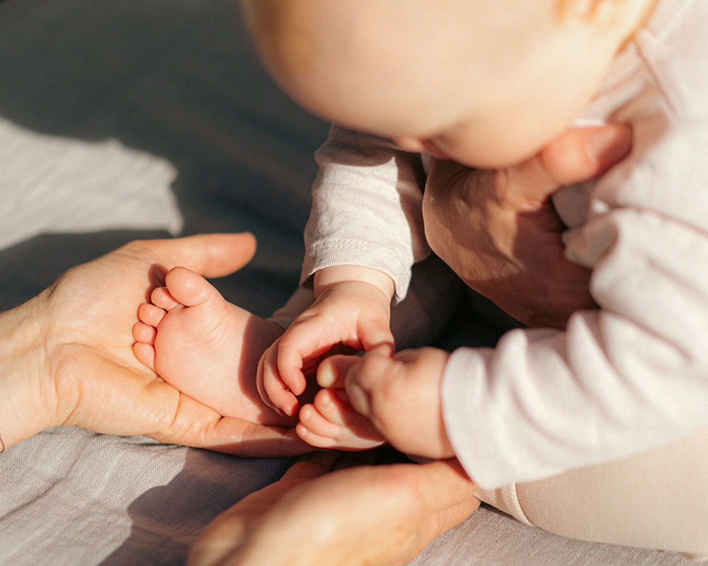 Mutter & Baby werden durch die Hebamme Mailin Krause betreut